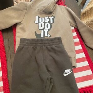Green Nike sweat suit toddler